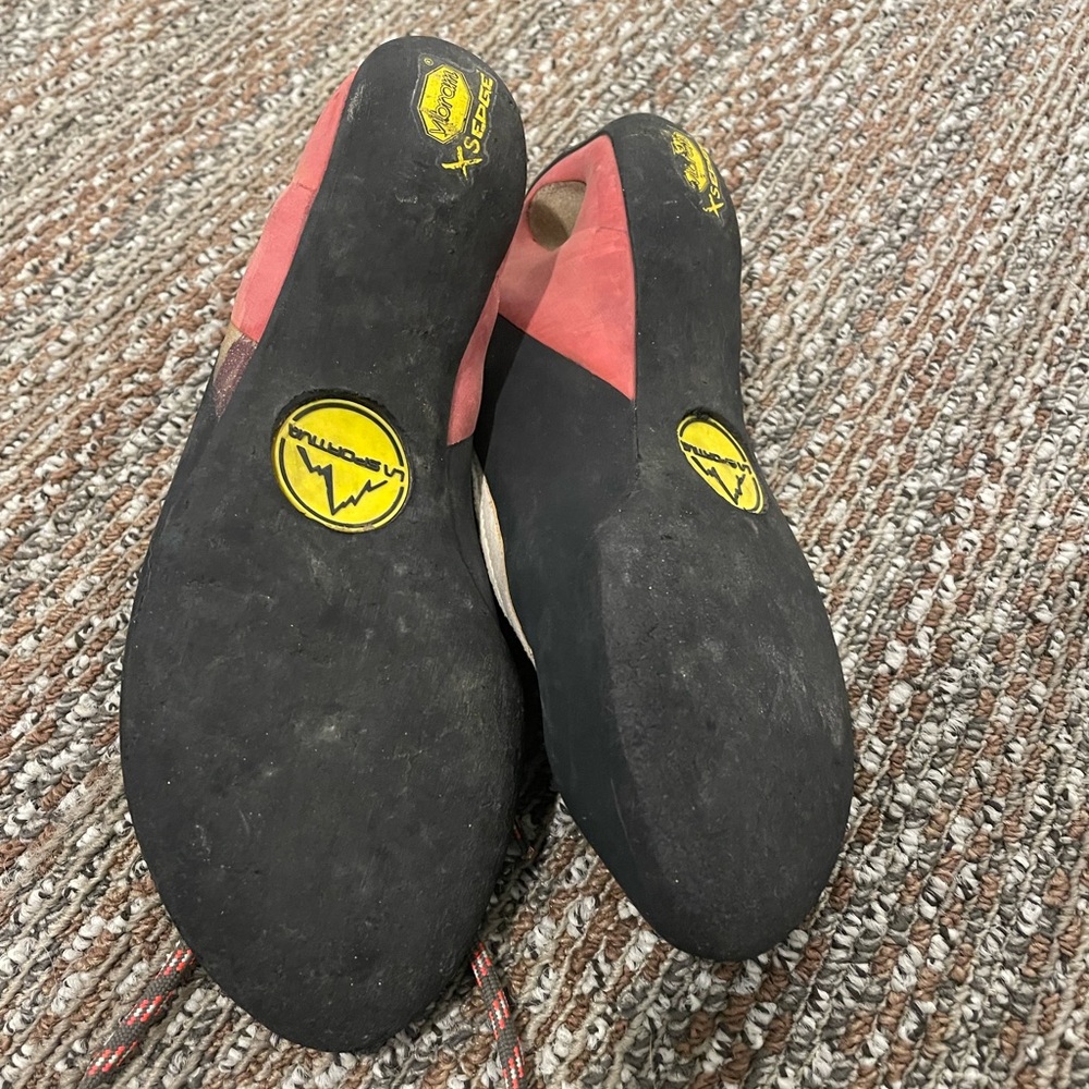 La Sportiva Women's Pink, Gray, Black Climbing Shoes - Picture 6 of 7